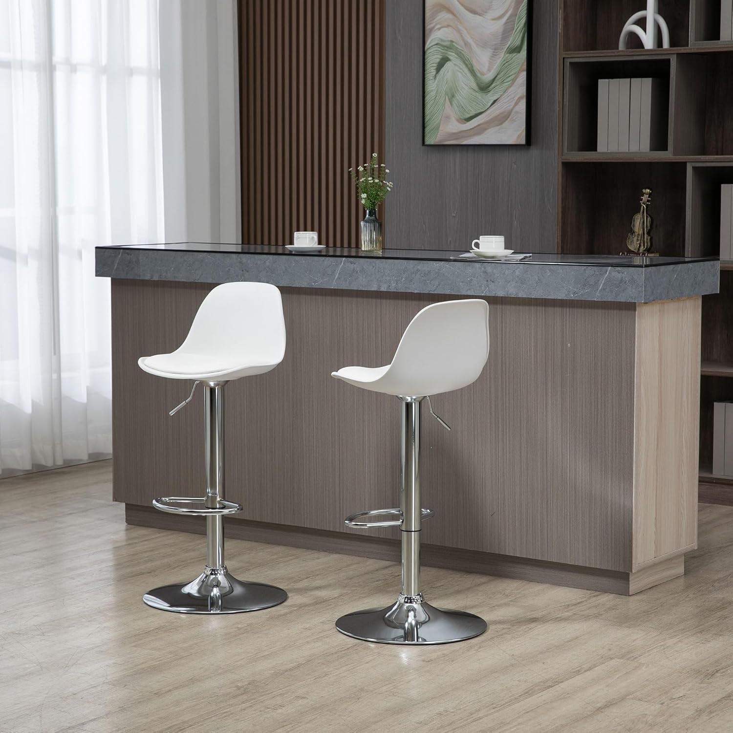 HOMCOM Barhocker 2er Set, Gepolstert Barstuhl mit Stahlgestell, Lehne, aus Kunstleder, Höhenverstellbar Küchenstühle mit Fußstütze 360° Drehbar Tresenhocker für Küche, Wohnzimmer, Esszimmer Weiß — Ansicht 2